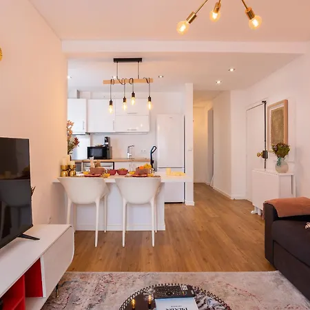 Av 25 Abril Mhouse Lease